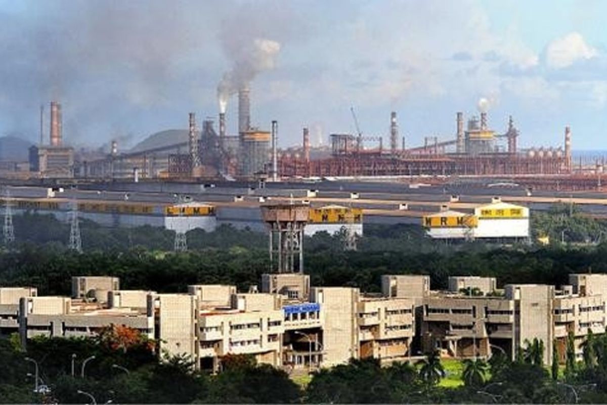 Visakhapatnam steel plant privatization put on hold, says Union Minister